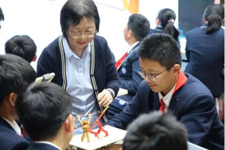 闵行区田园外国语中学举行区初中劳动课程教学展示活动(图2)