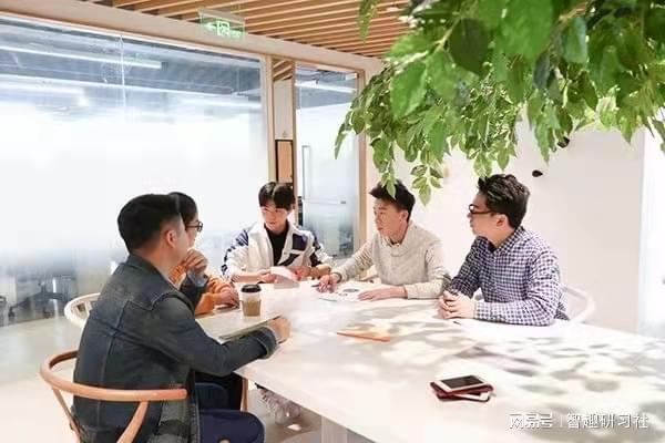 PG电子科技：2025年北京网站开发公司TOP榜引领网站设计新风尚(图2)