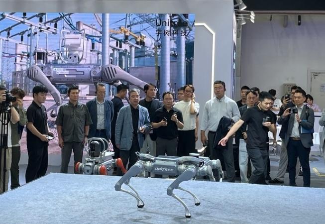 「中国那些事儿」外媒：中国领跑人形机器人赛道技术与供应链优势凸显(图2)