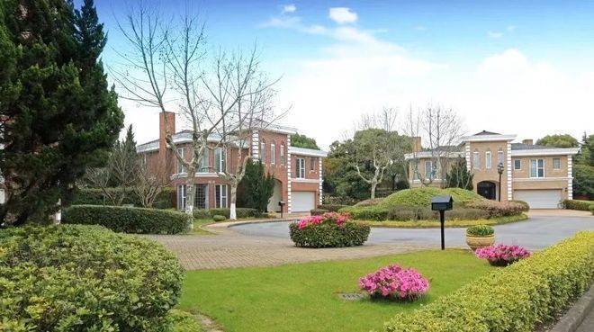 PG电子科技：绿宝园翡梵售楼处_绿宝园(营销中心)网站_售楼处地址_翡梵电话_价格曝光_最新房源情况_户型_中心电线小时咨询热线(图13)